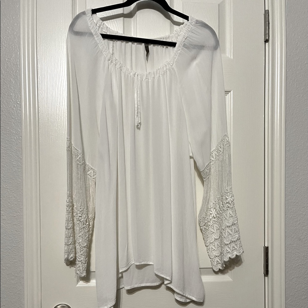 XCVI white top